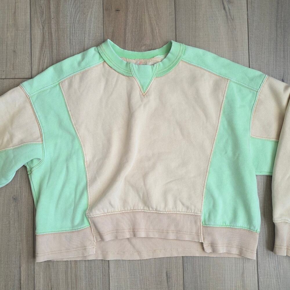 Free People Intercept Colorblock in Sesame Limezest Oversize Sweater Sz XS - Picture 4 of 15